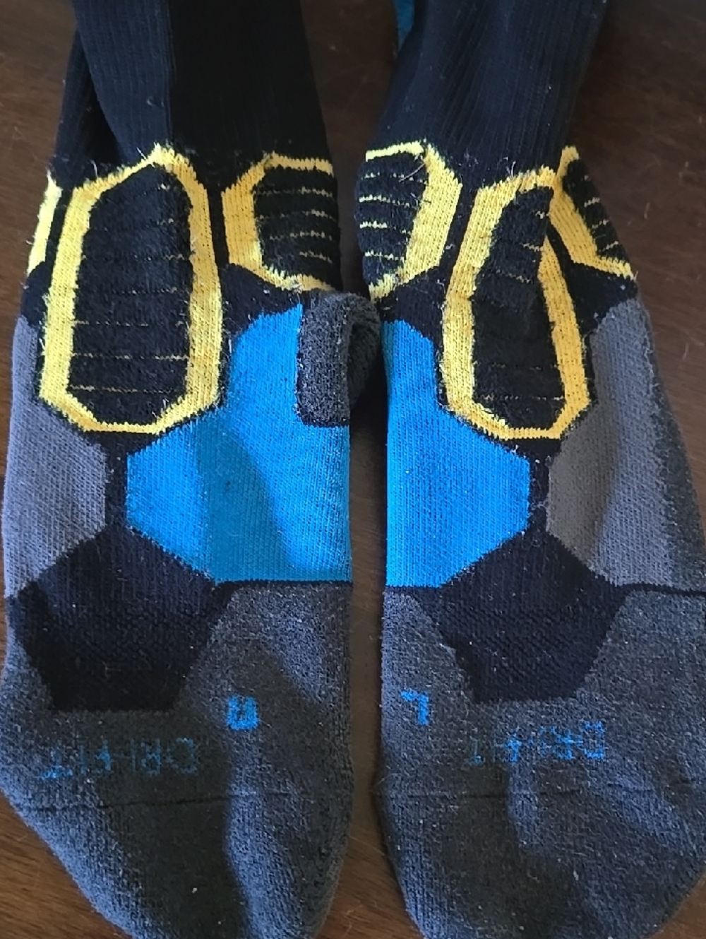 Nike Med Boy Hyperelite Circuit Crew Socks Black Blue Yellow ULTRA RARE STYLE - Picture 3 of 16